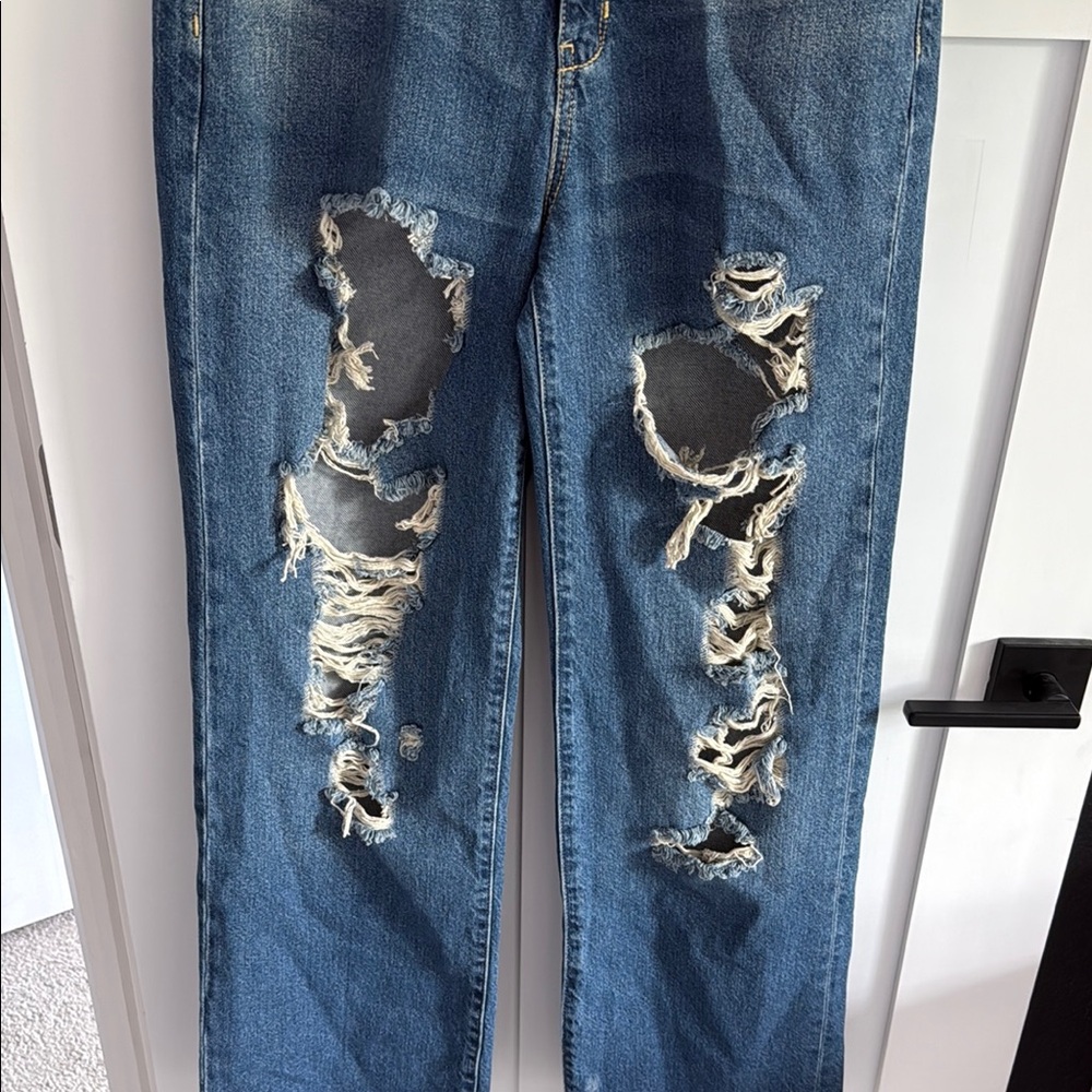 NWT Pilcro Anthropologie Distressed Blue Jeans Size 27 - Picture 3 of 9